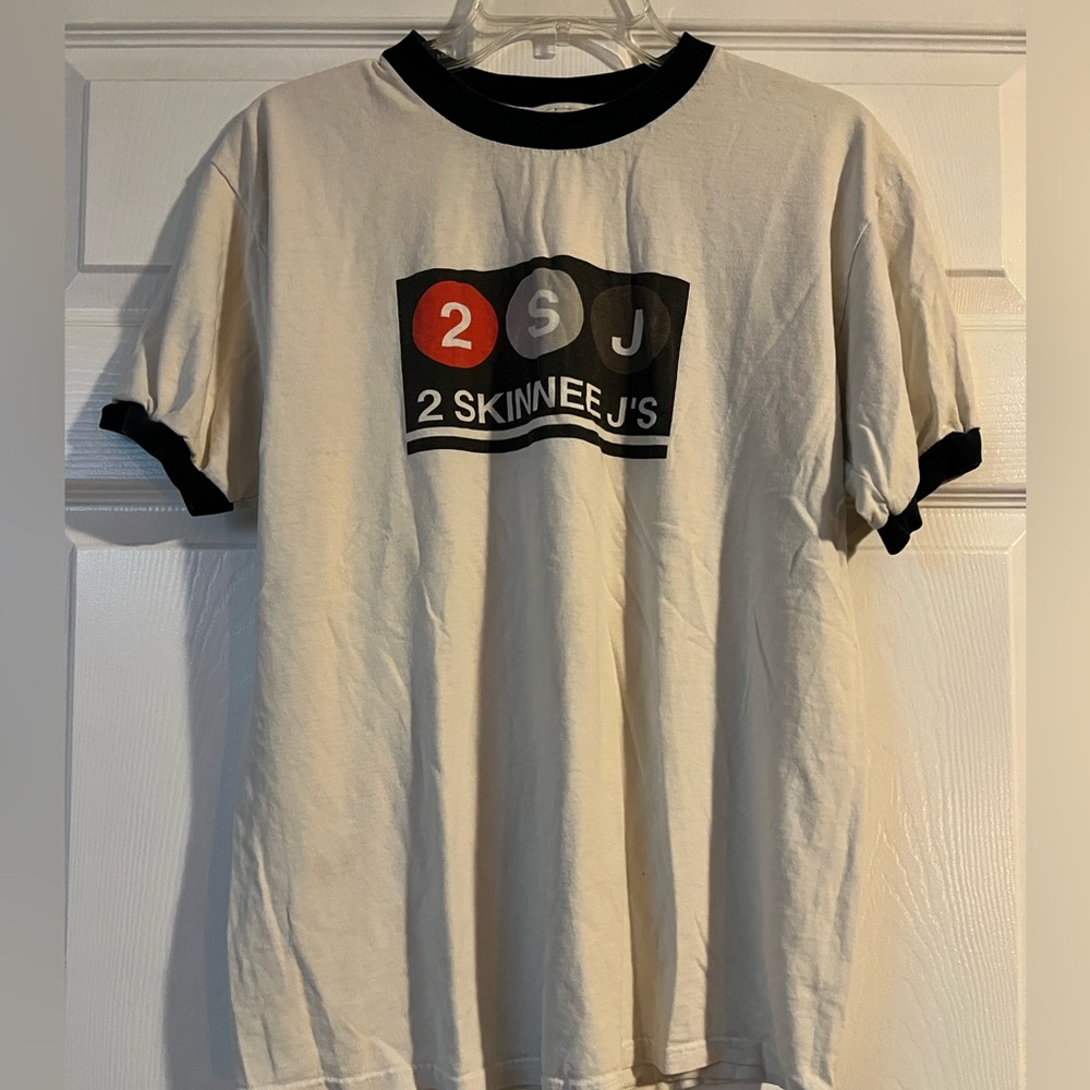 Vintage 2 Skinee Js T-shirt Signed by band